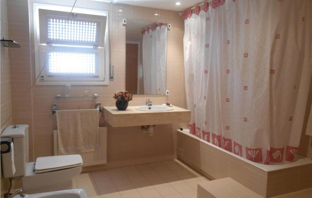 3 Bedroom Gorgeous Apartment In Тоса-де-Мар Екстер'єр фото